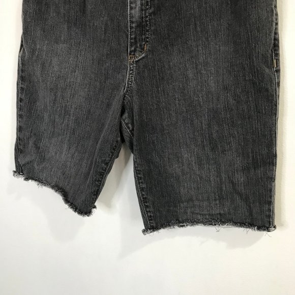 Eddie Bauer Gray Cut Off Shorts 8R Mid Rise Denim Jean Raw Edge Cotton - Picture 3 of 10